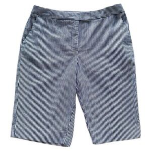 Jones New York Navy White Seersucker Stripe 12” Shorts Flat Front Preppy Classic